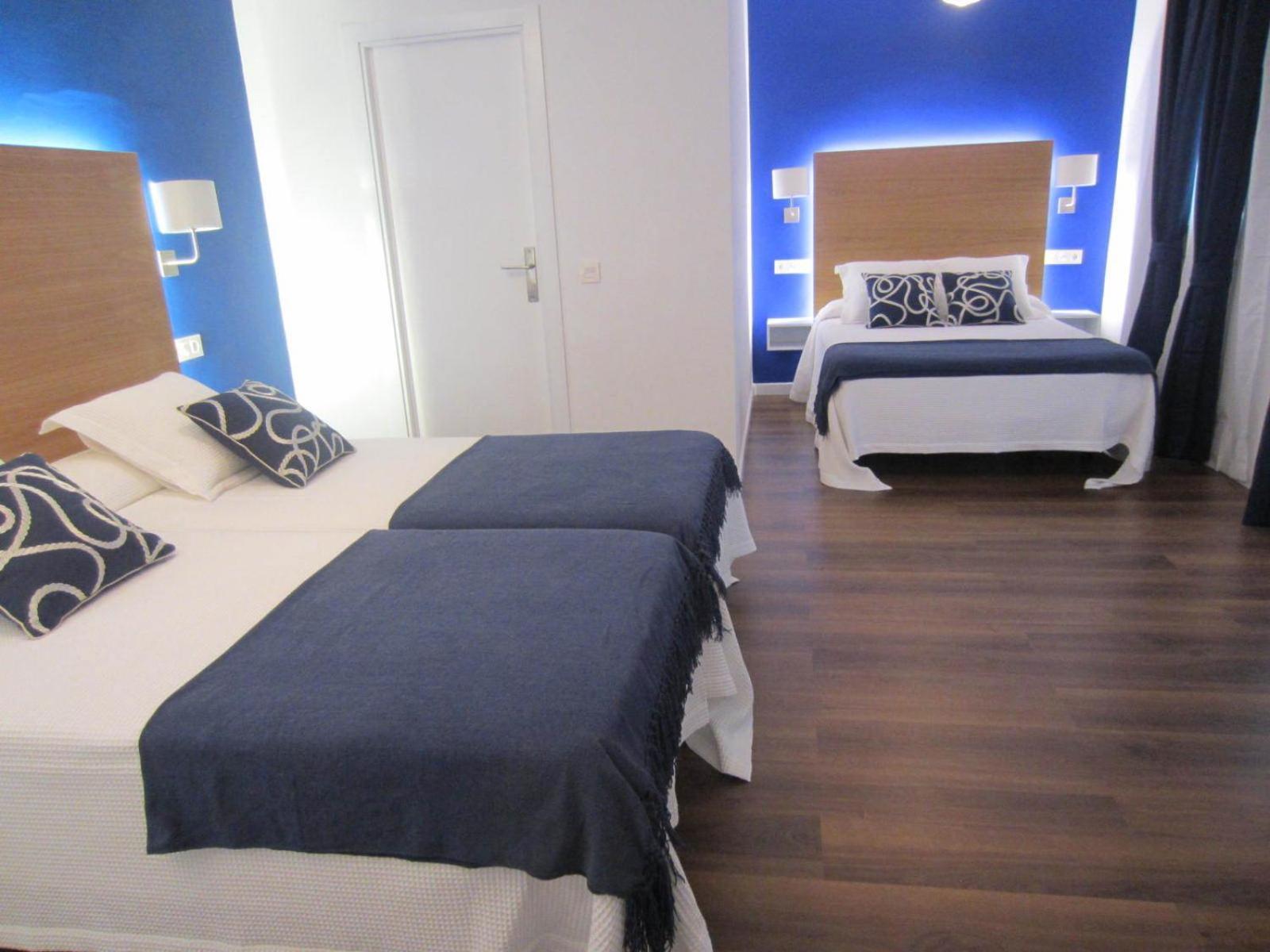 Hotel Llorca Platja de l’Almadrava Zimmer foto