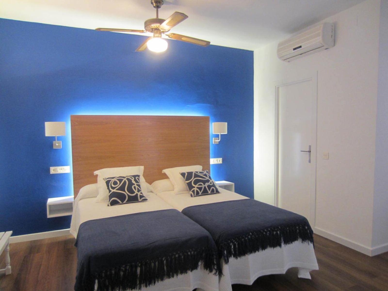 Hotel Llorca Platja de l’Almadrava Zimmer foto